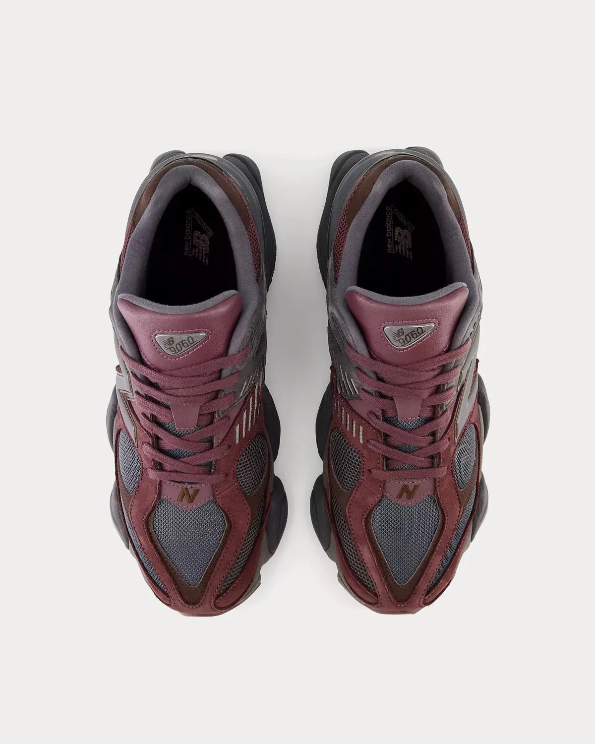 9060 Truffle / Rich Earth / Magnet Low Top Sneakers