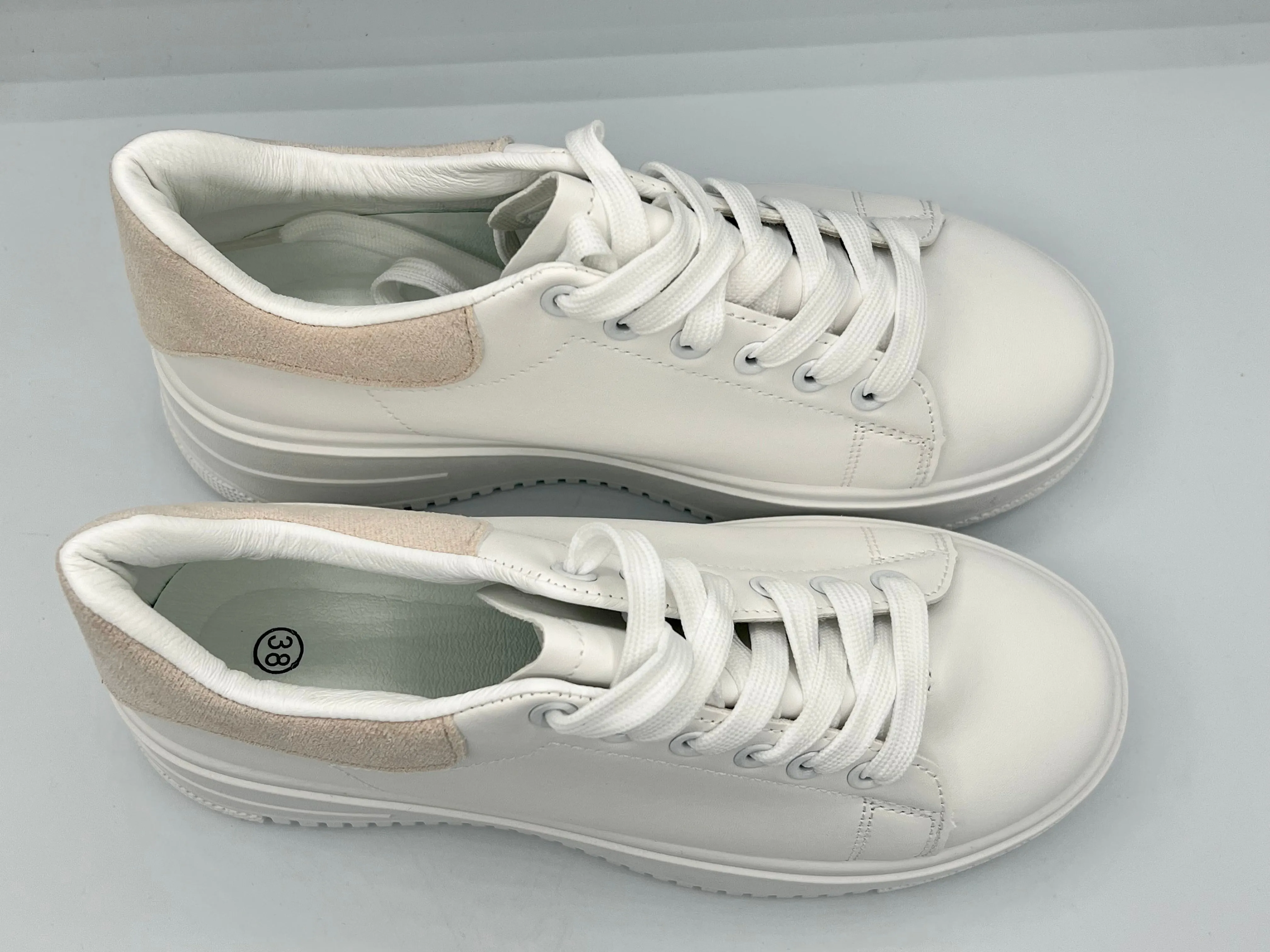 Alison trainers