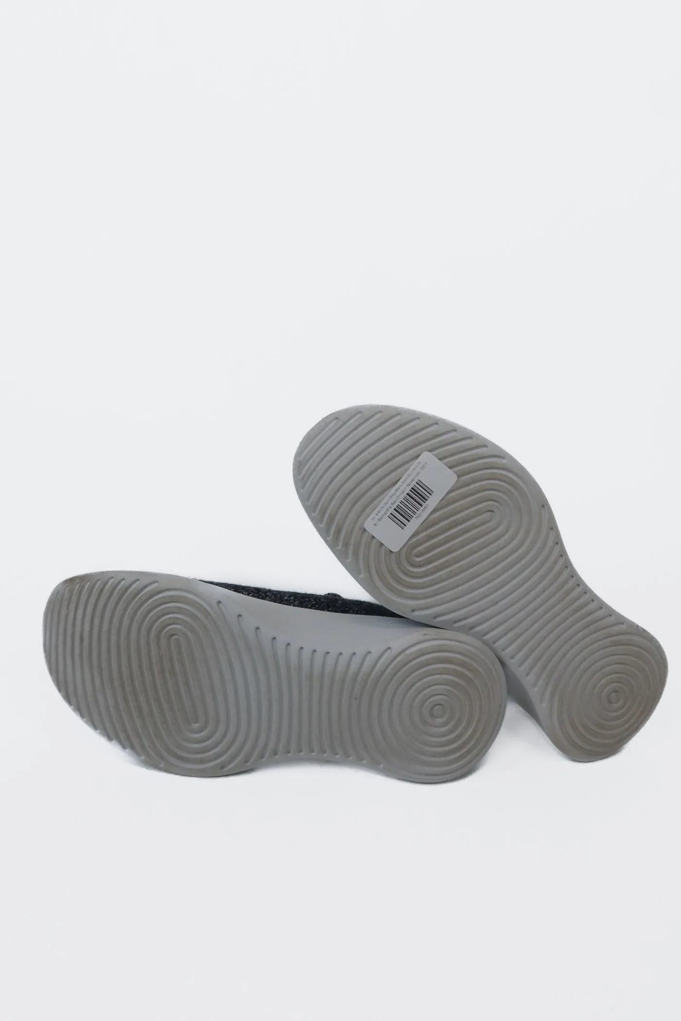 Allbirds Dark Grey/Black Wool Runners (9; retail $98)