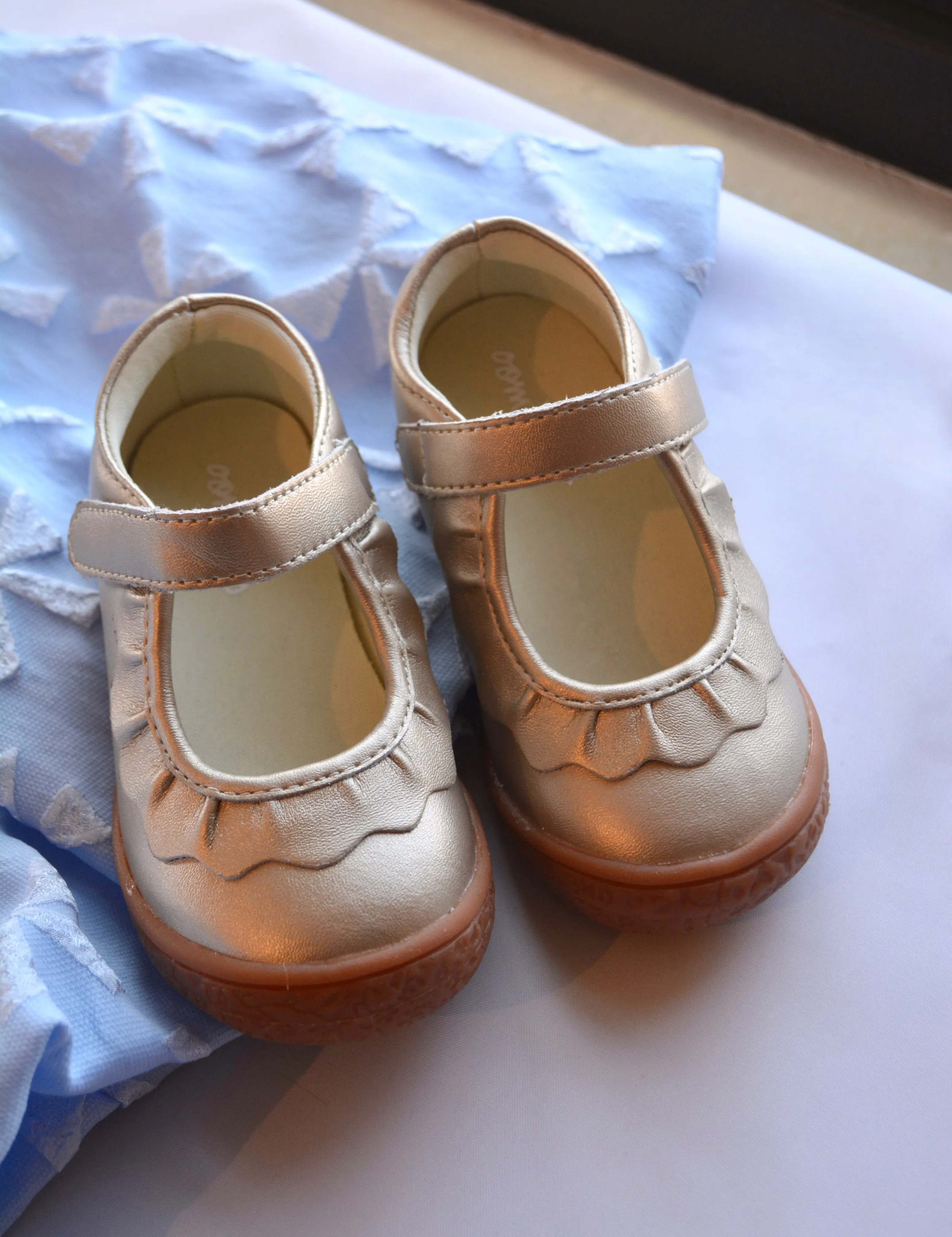 Amina Leather Flats: Gold