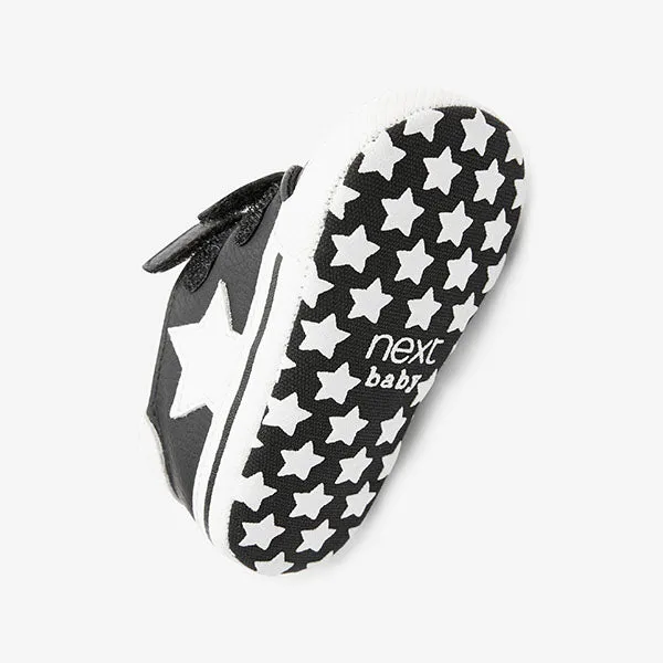 Black Double Strap Star Baby Pram Shoes (0-18mths)