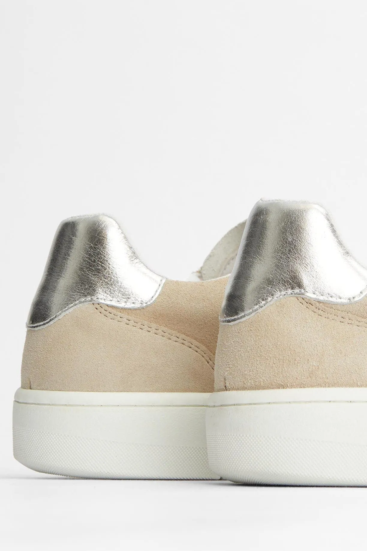 Celeste Trainers - Beige/Silver