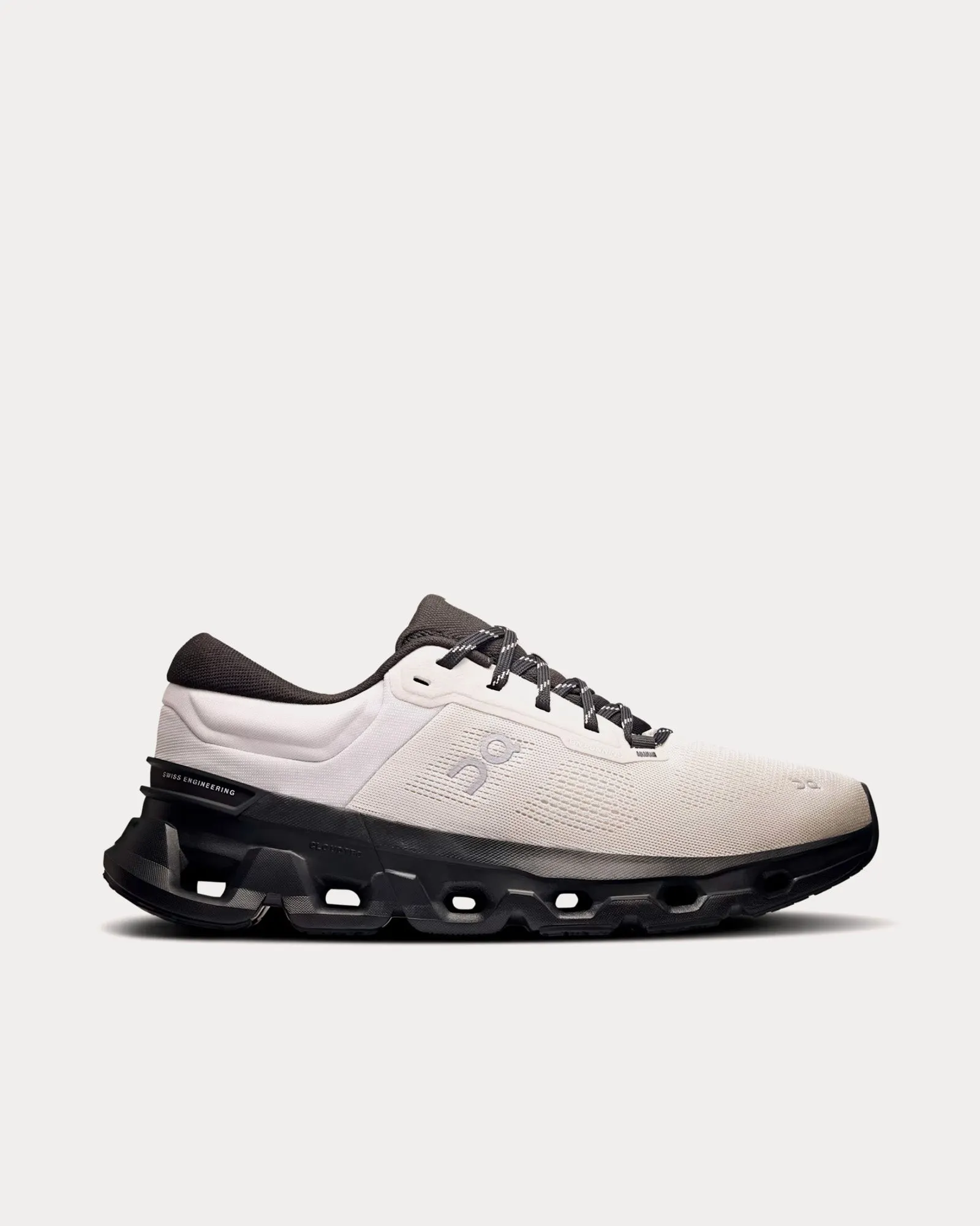 Cloudflyer 5 Wolf / Black Running Shoes