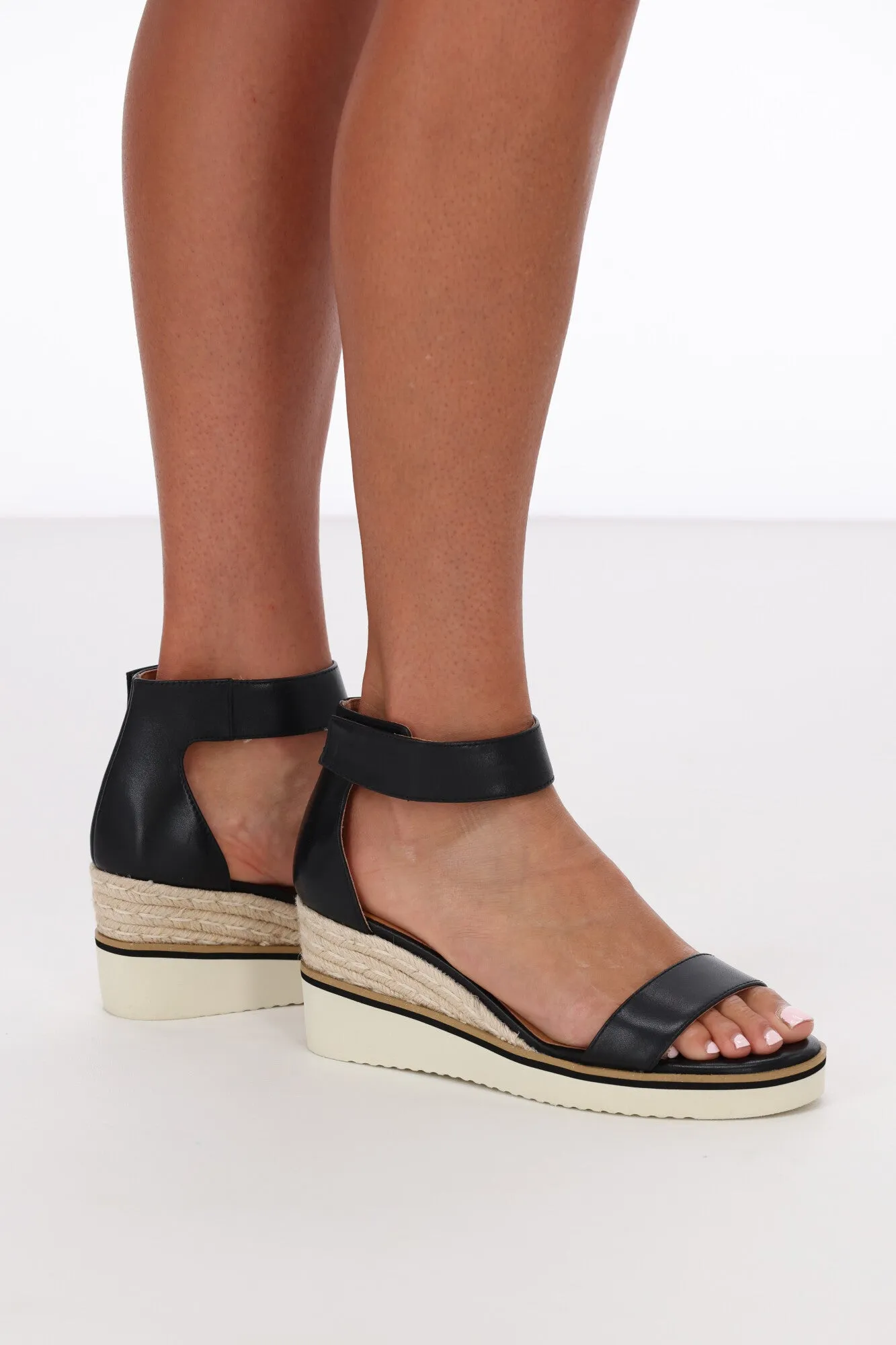 EOS Lazy Wedge Black