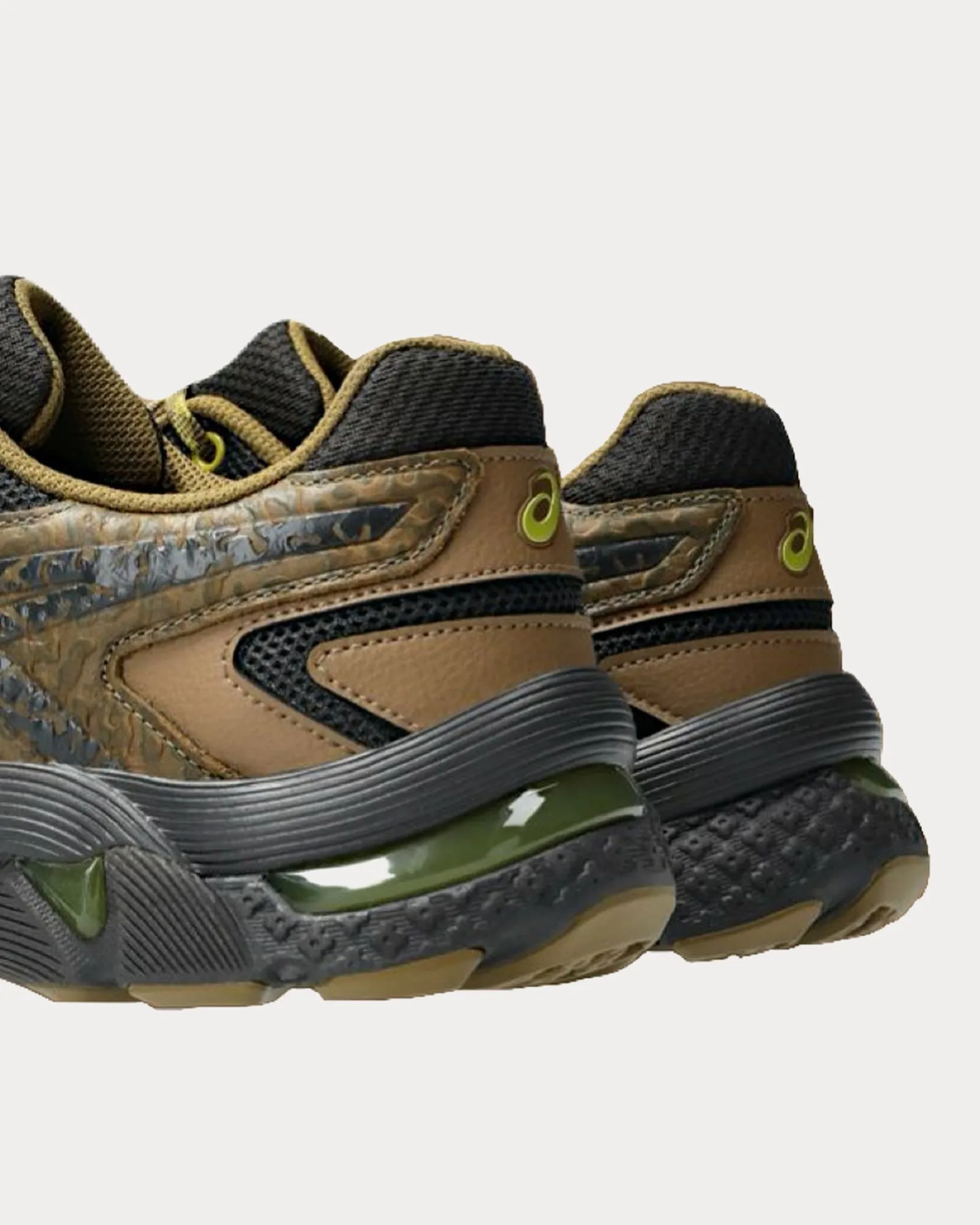 Gel Kiril III Bronze / Brown Low Top Sneakers