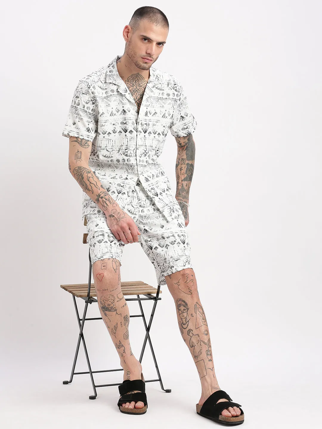 Men Geometric Print Cuban Collar White Co-Ords Set