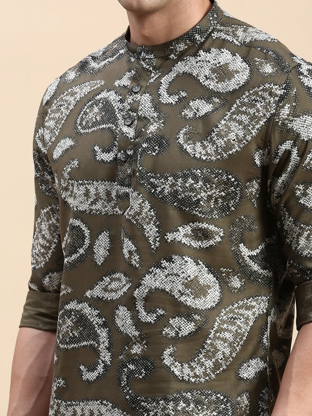 Men Mandarin Collar Printed Olive Straight Shirt