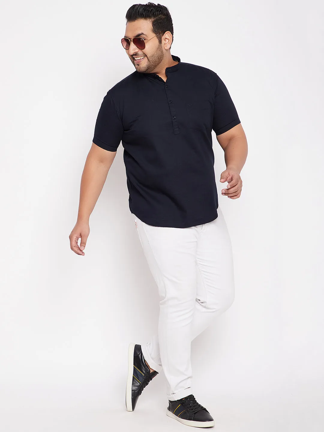 Men Solid Navy Blue Straight Shirt