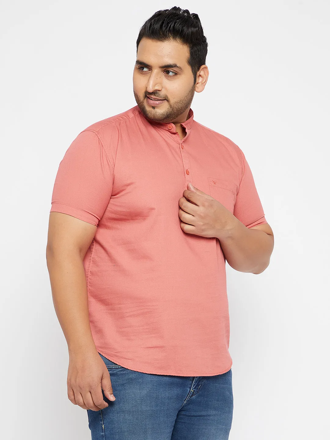 Men Solid Pink Straight Shirt