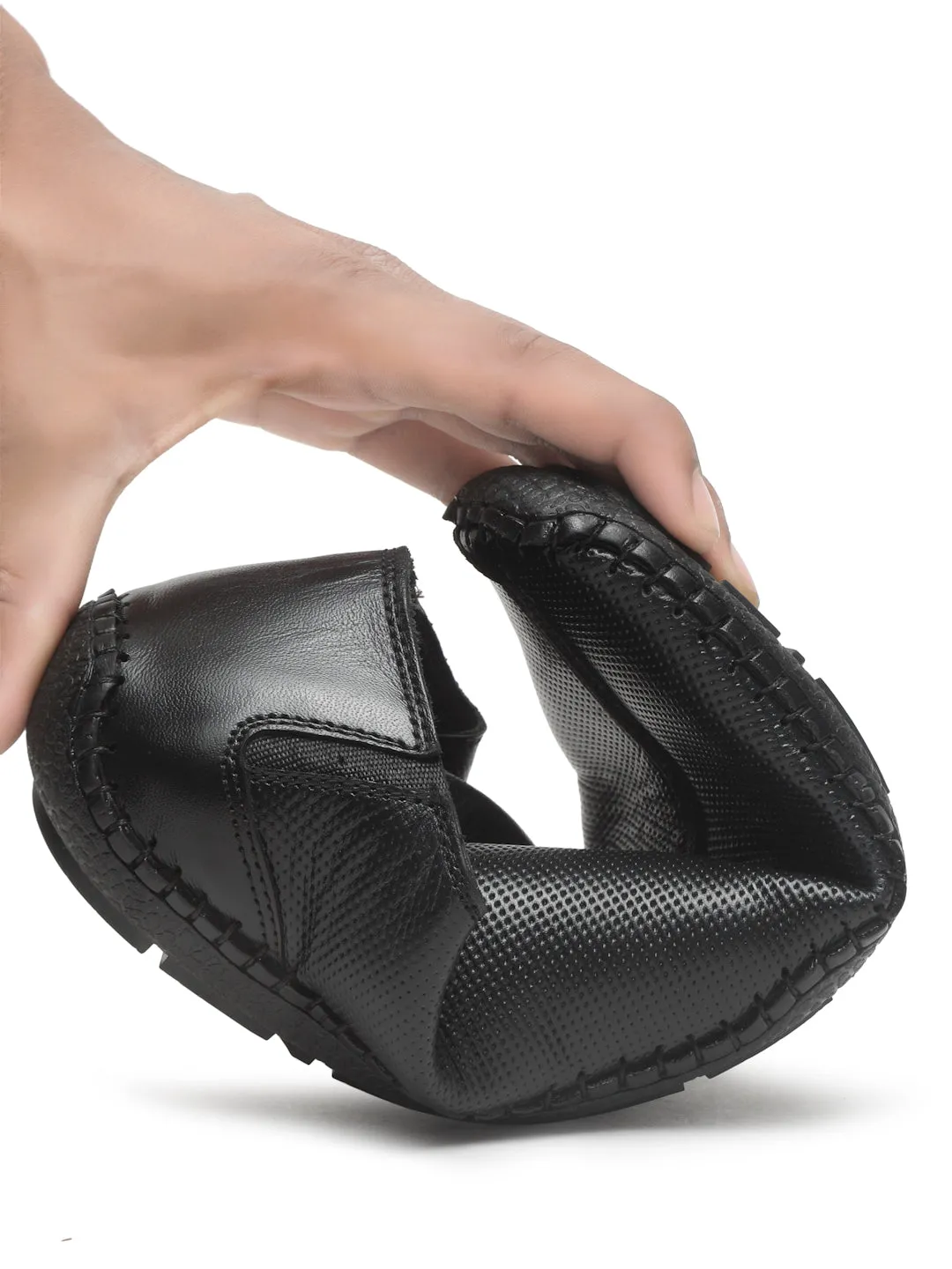 Men's Black Texture Leather Flexi 360 Moccasins