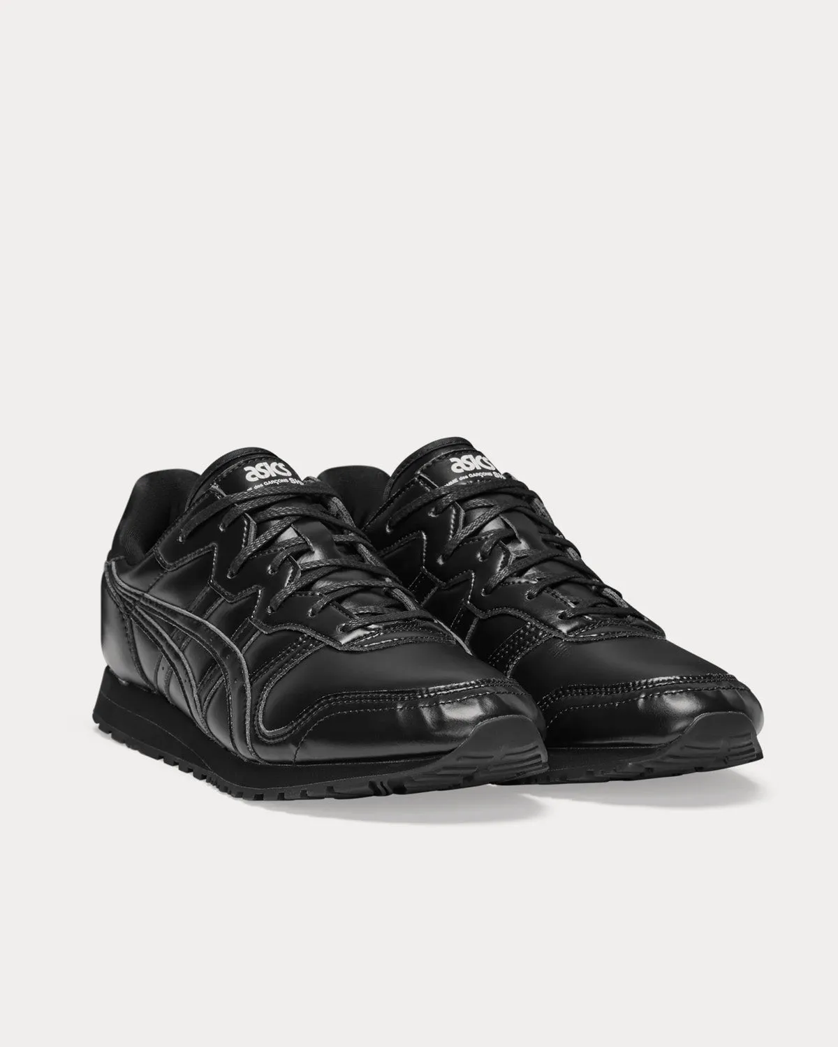 OC Runner Black Low Top Sneakers