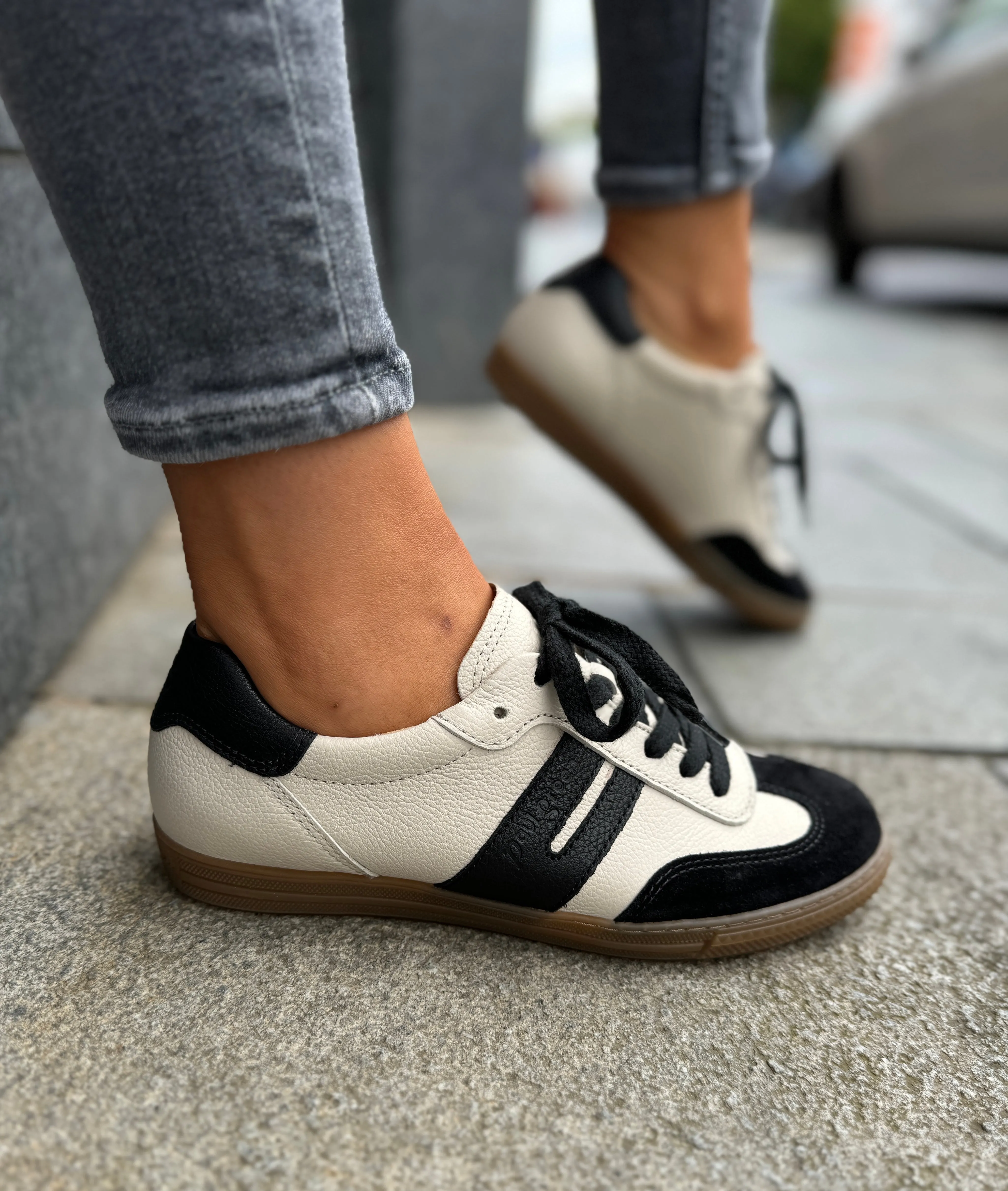 Paul Green (SS25) Lace Up Trainer With Suede Inserts 5350-18x - Black/Biscuit (PG17