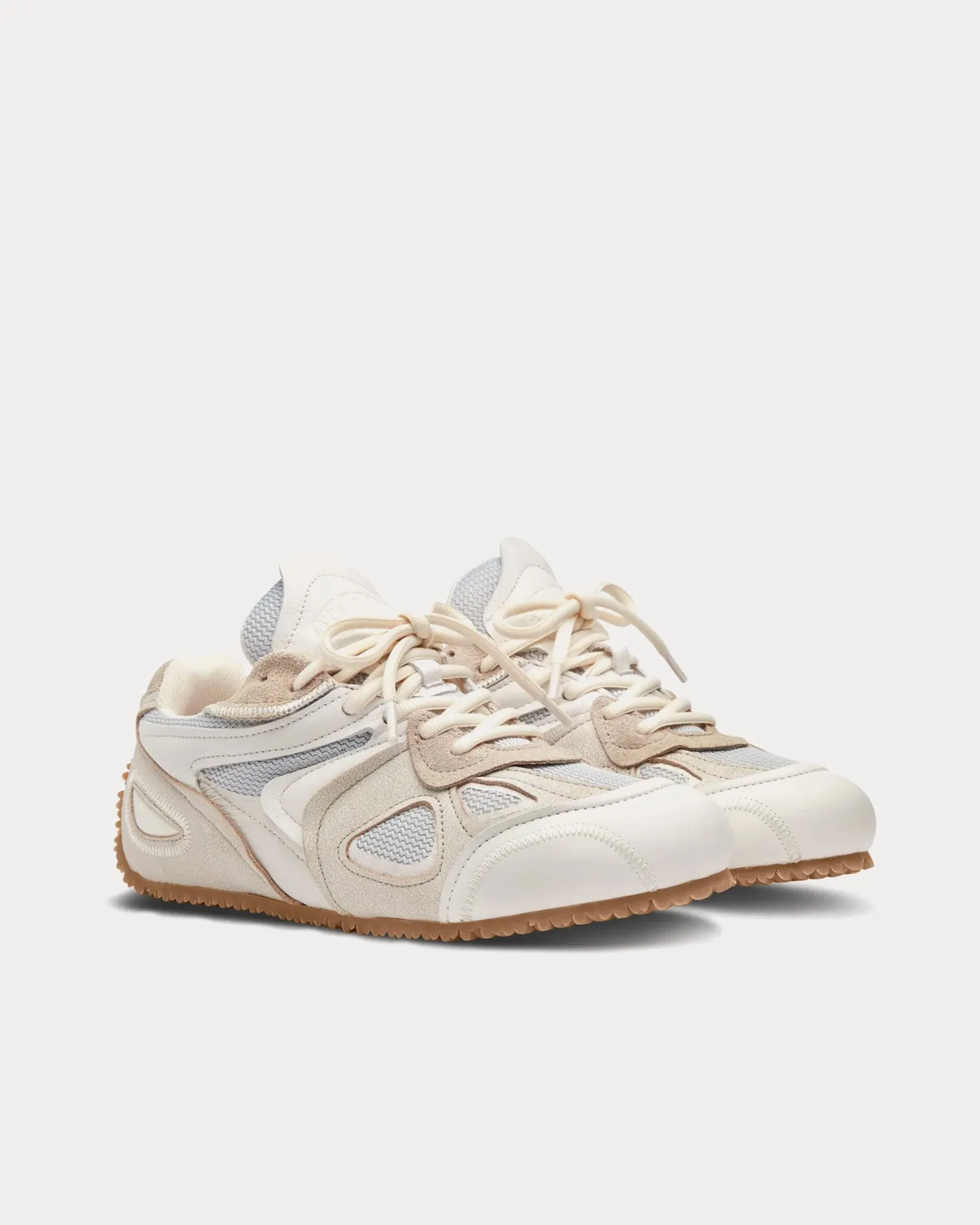 Slow Runner Off White / Gum Low Top Sneakers
