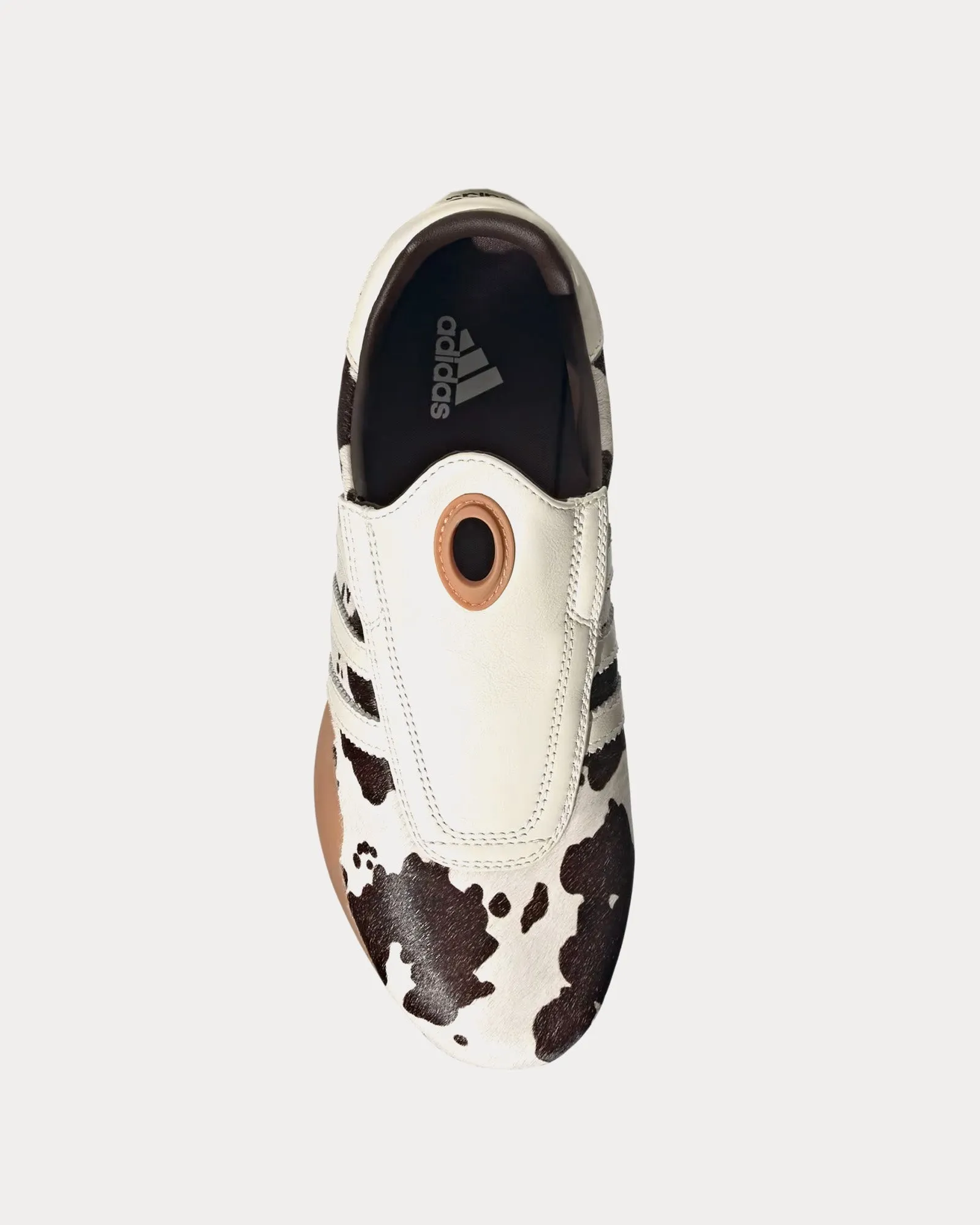 Taekwondo Mei Off White / Core Black / Gum Slip On Sneakers
