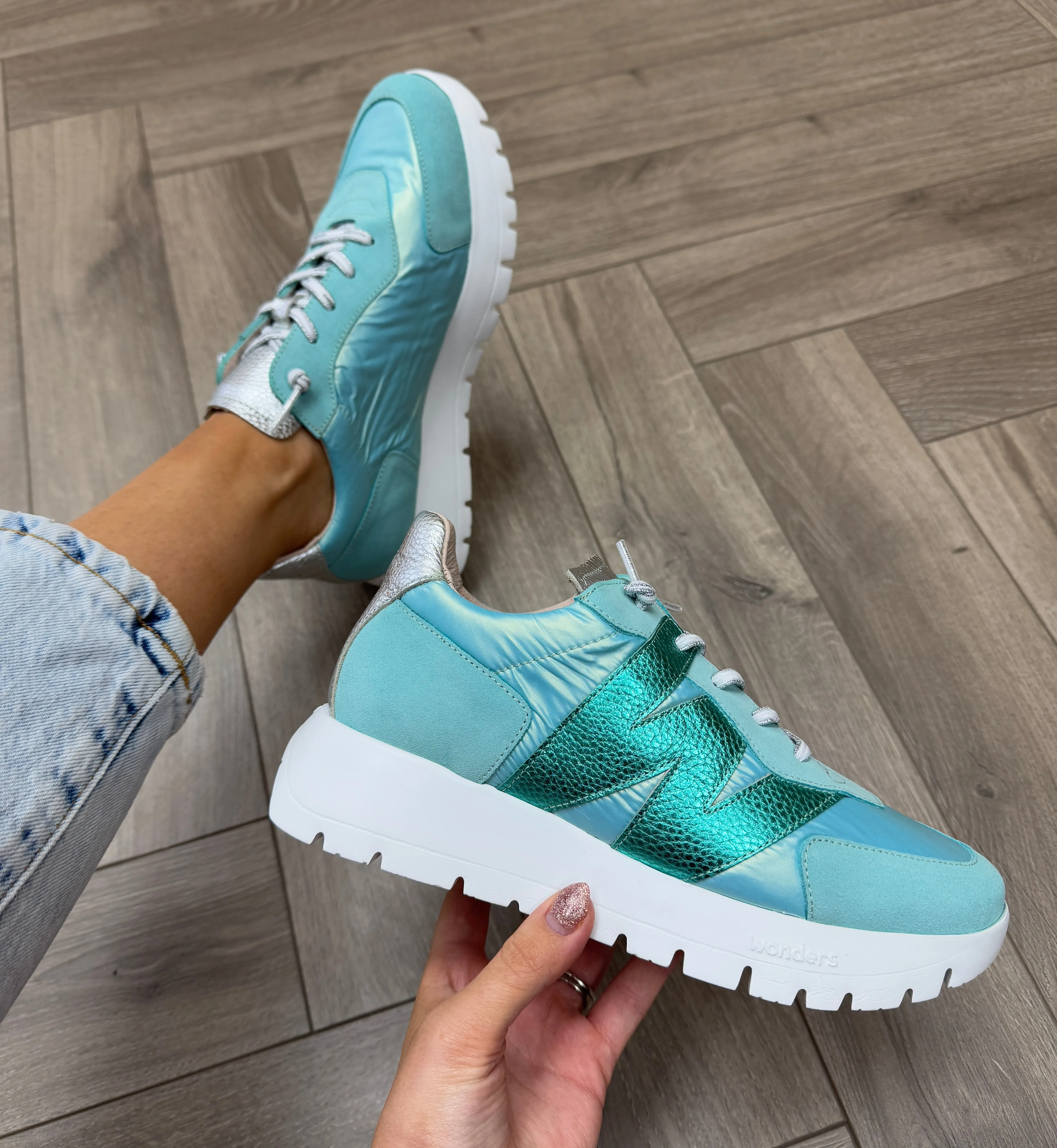 Wonders (SS25) Metallic Trainer with Elasticated Laces A-2464 - Trend Sea/ Celestial Bermuda (W14)